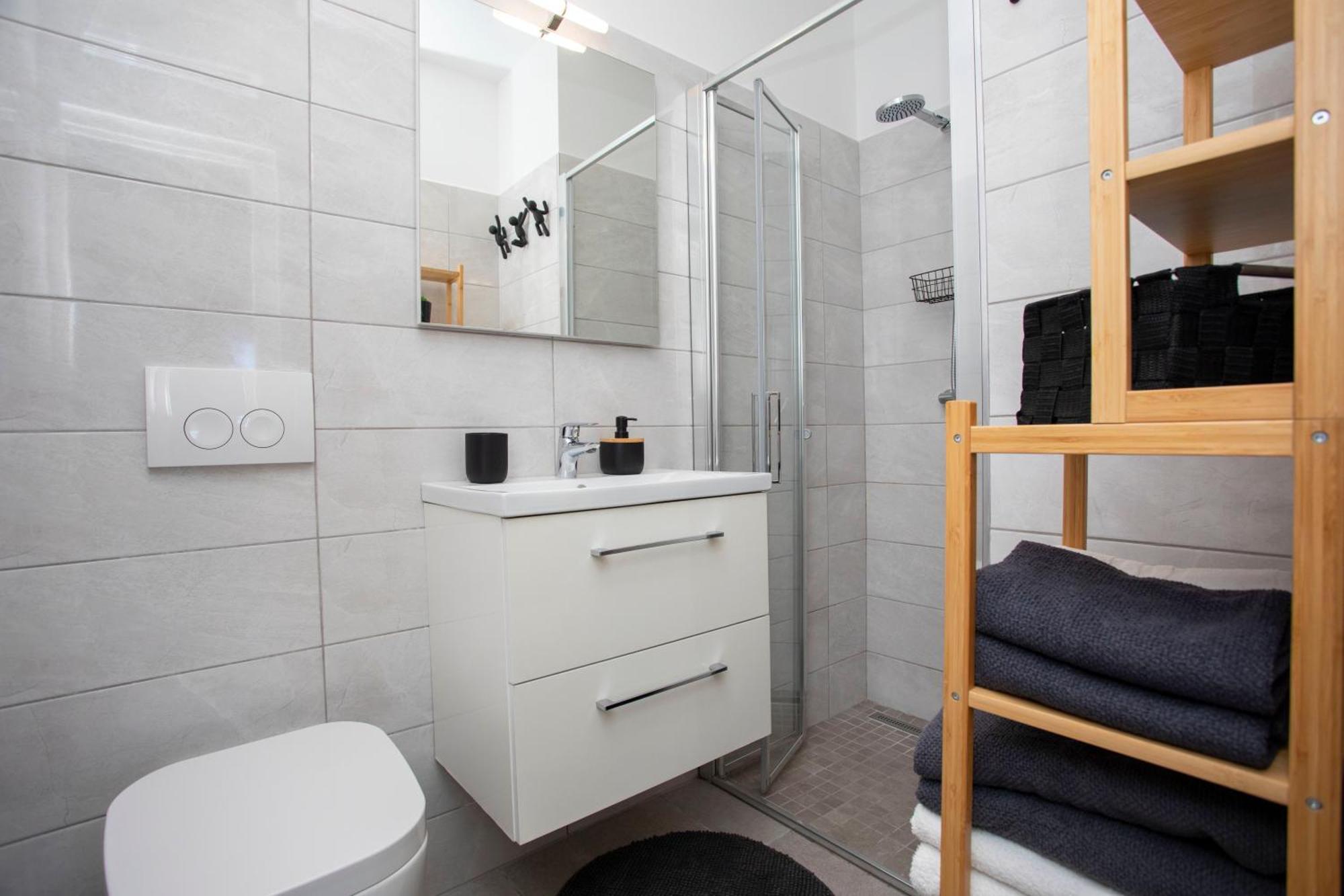 Studio Apartment Mia Rabac Bagian luar foto